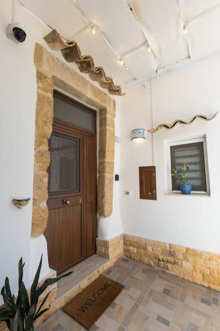 Villa Centro Storico Sciacca - Casa Di Pisa Cortile Termine Esterno foto